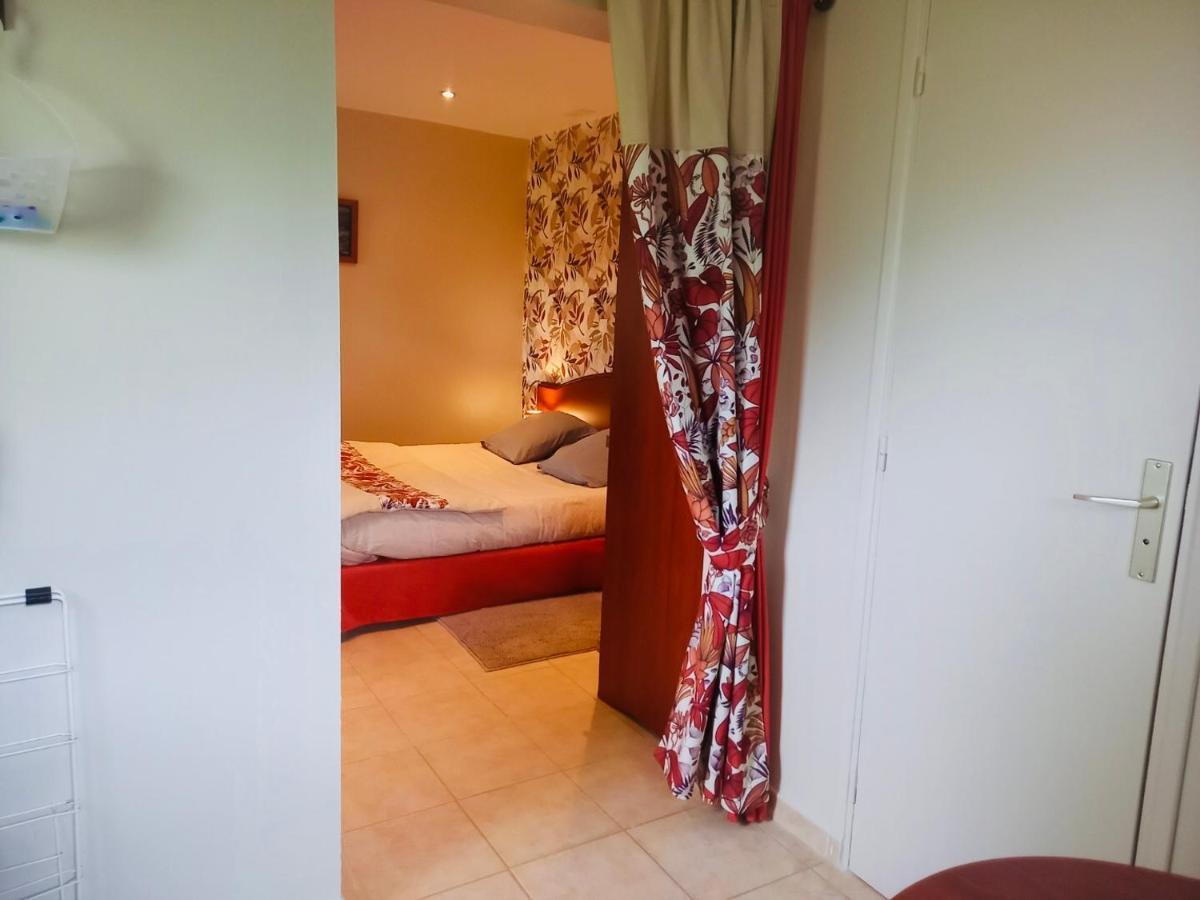 Maisonnette Bretonne Quemper-Guezennec Bagian luar foto